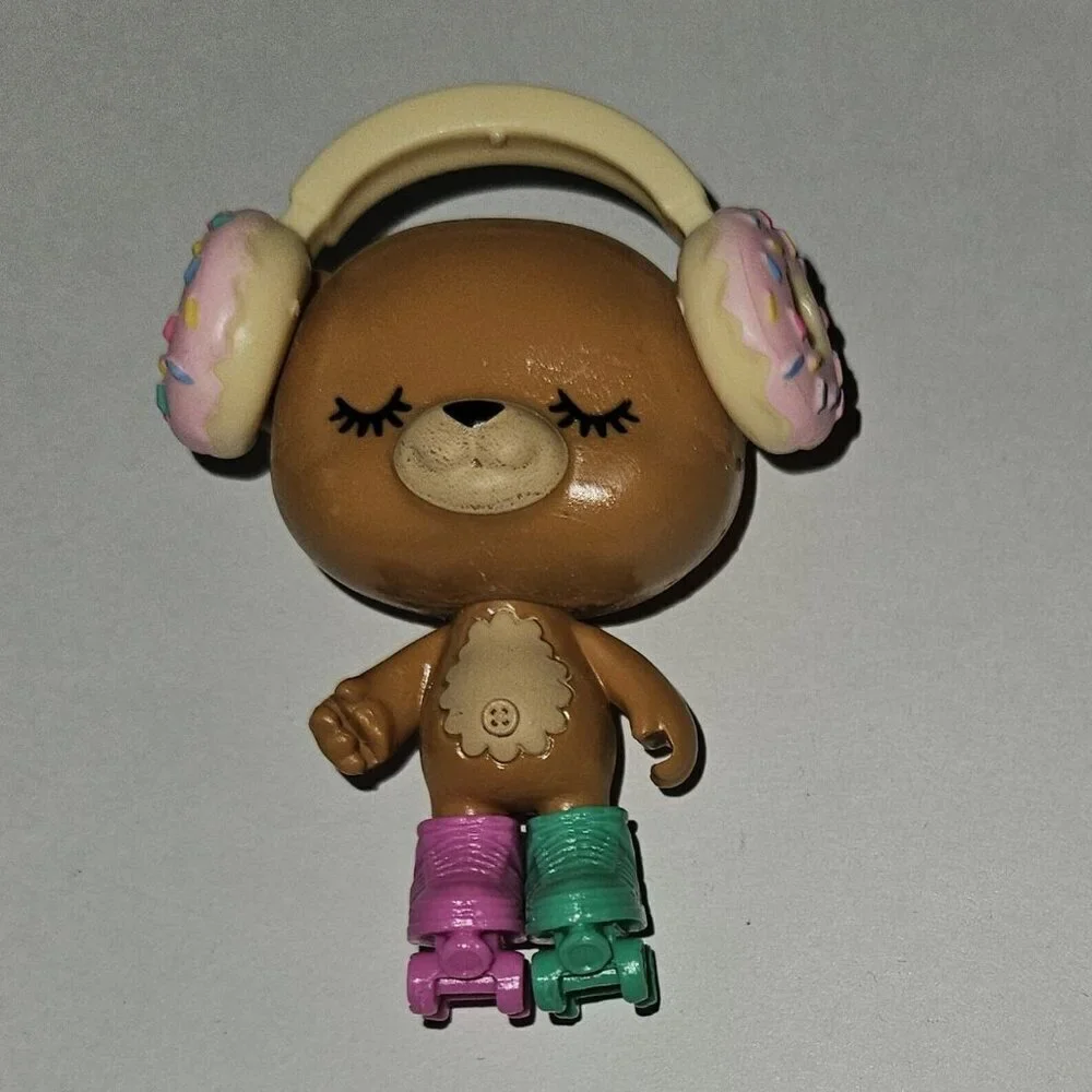 3 Barbie Mattel Toy Lot Teddy Bear Donut Skates Pink Seahorse Ice Cream Clutch